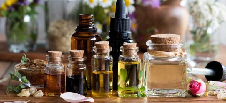 Essential Oils: A Health Guide on Aromatherapy Techniques Applied in Hong Kong